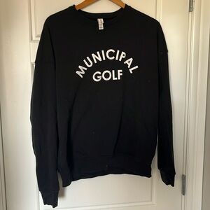 Rep the Step golf lightweight crewneck.